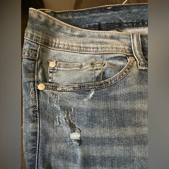 Torrid Luxe Slim Bootcut Jeans Super
Stretch Light Wash Size 24 boho Everyday - Picture 10 of 15